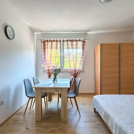 Apartment Apartman Nika *