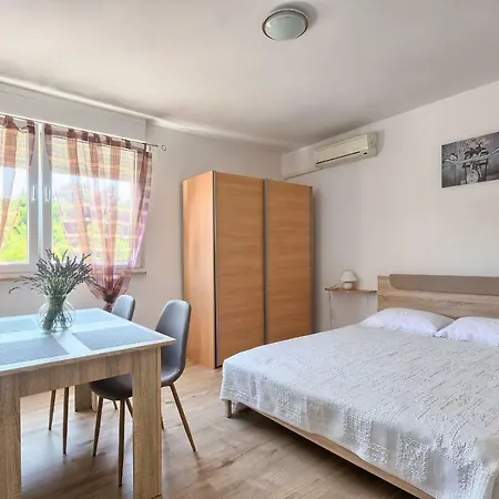 Apartman Nika *